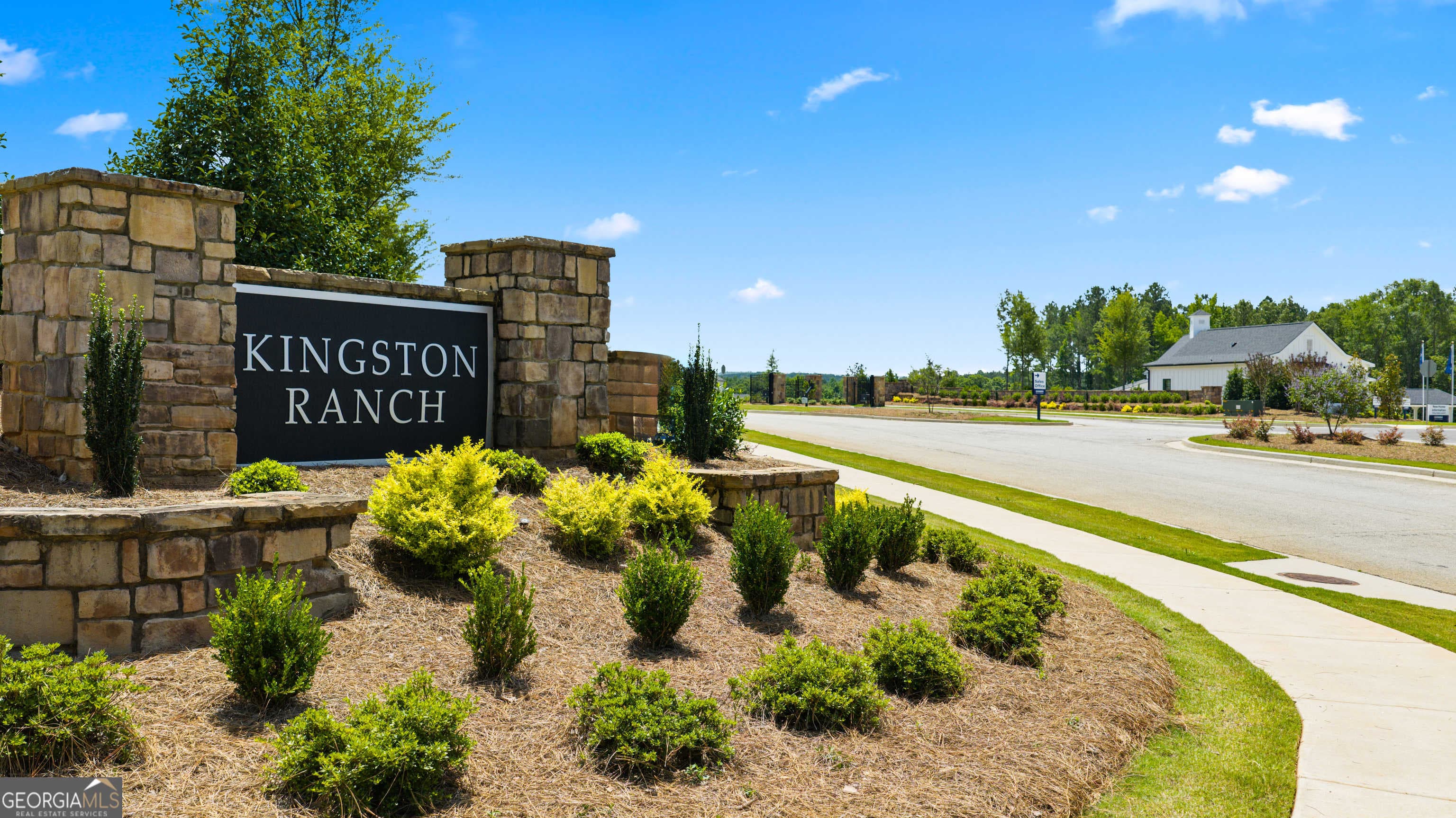 1140 Amerson Street photo 3