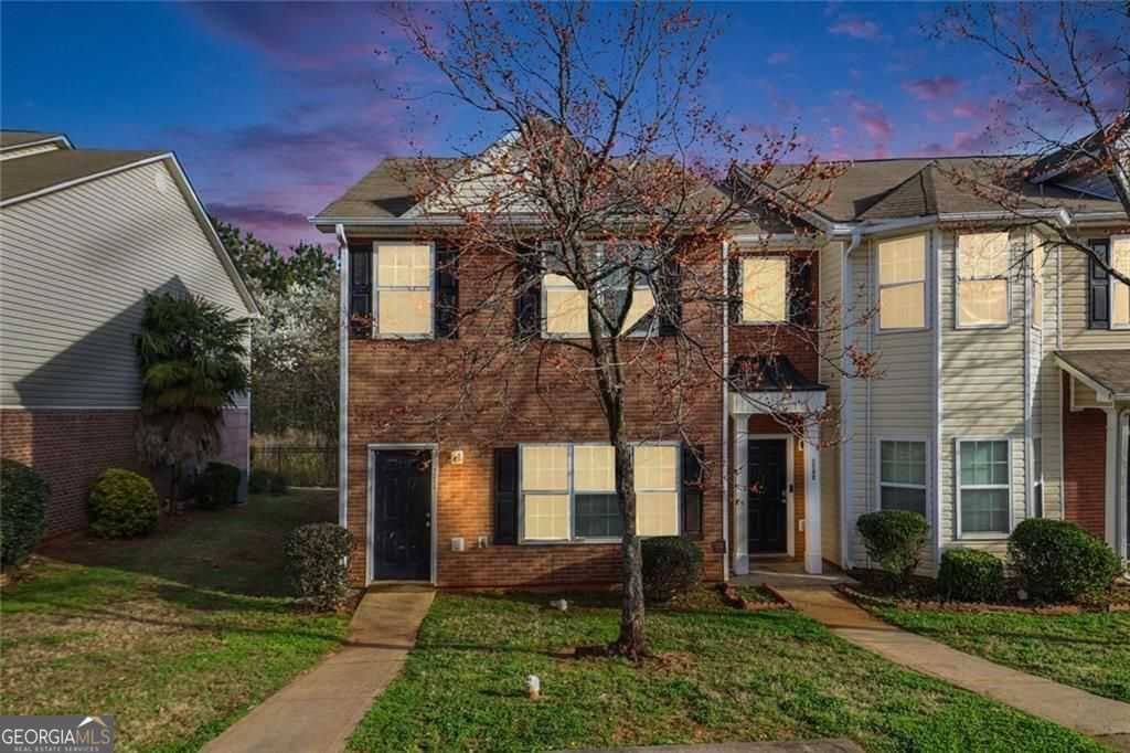 1740 Fielding Way photo 3