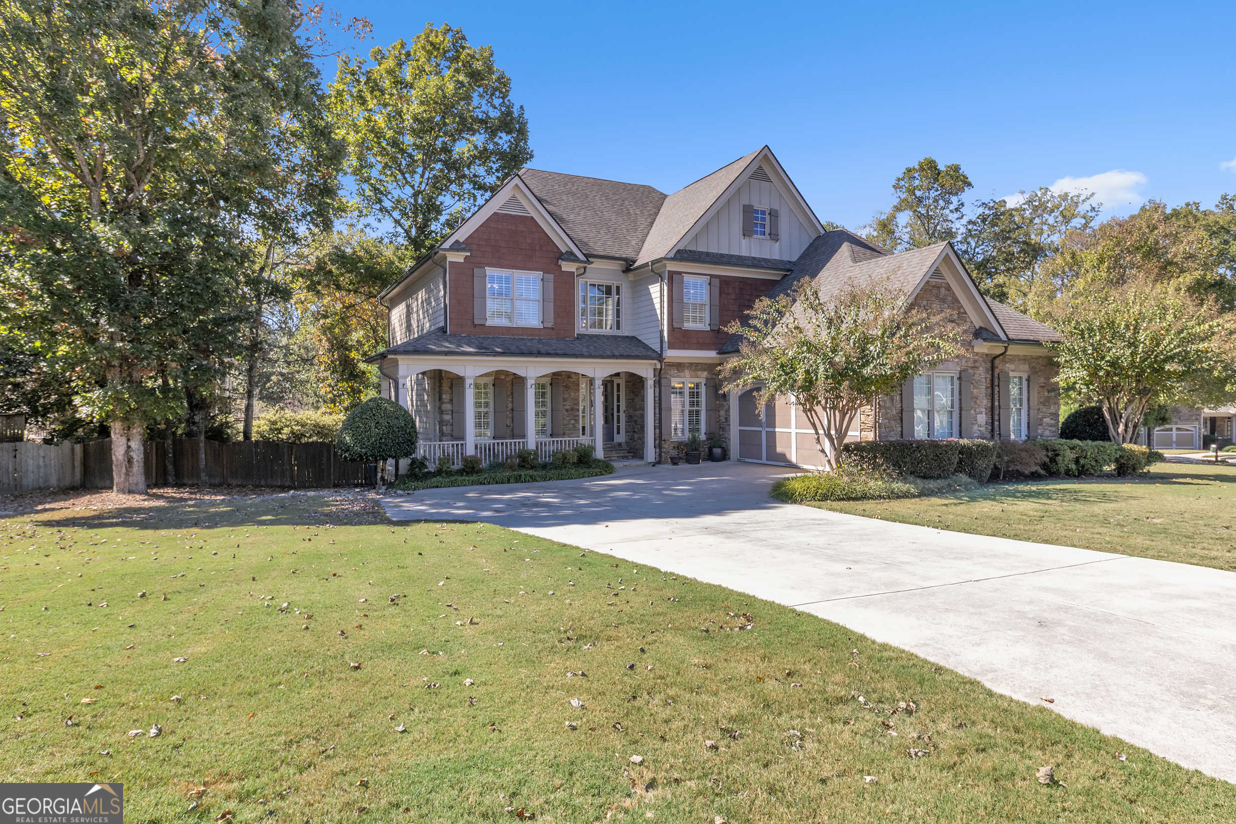 1611 Silvergrass Lane photo 2