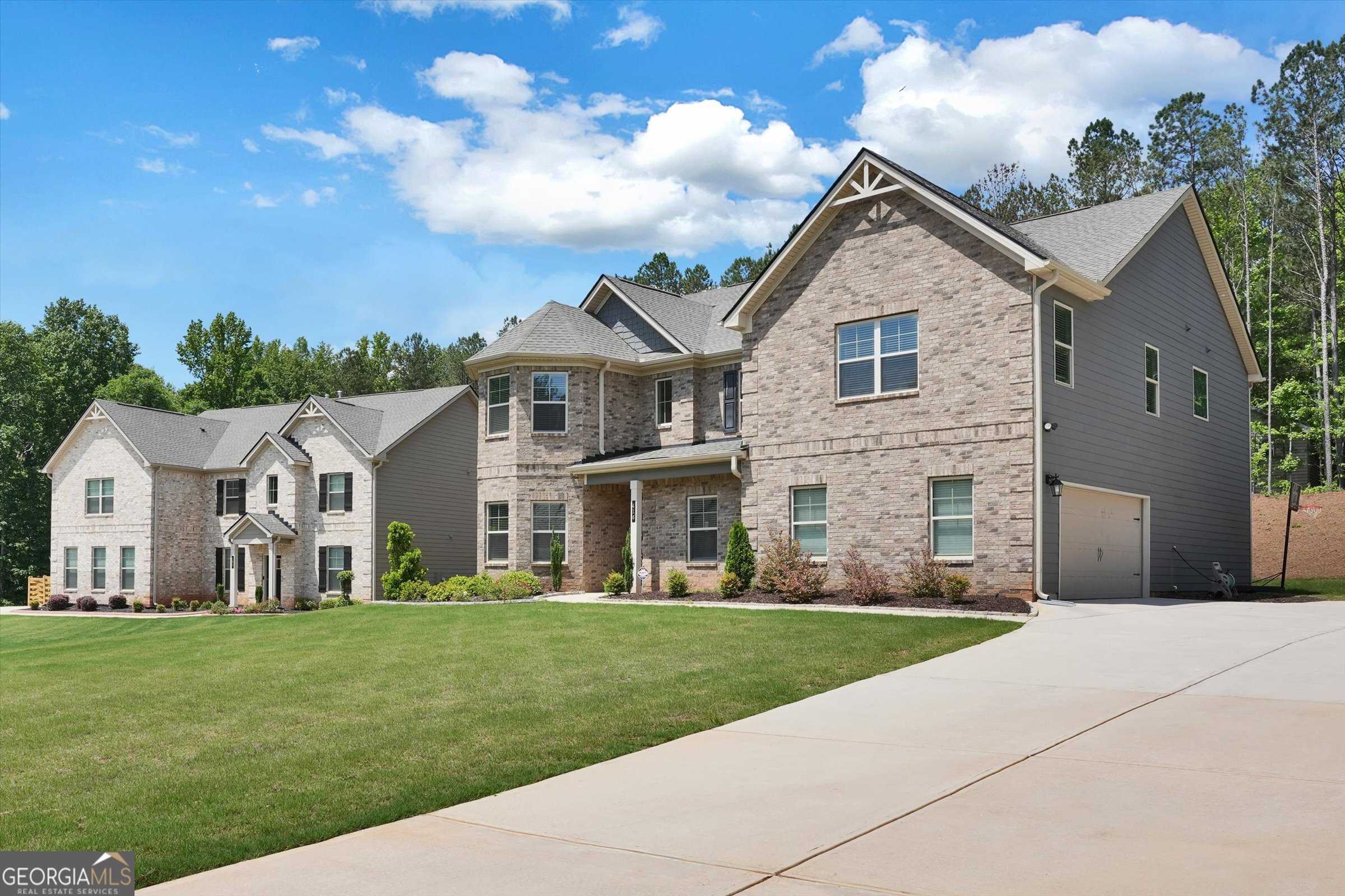 416 Traditions Lane photo 3