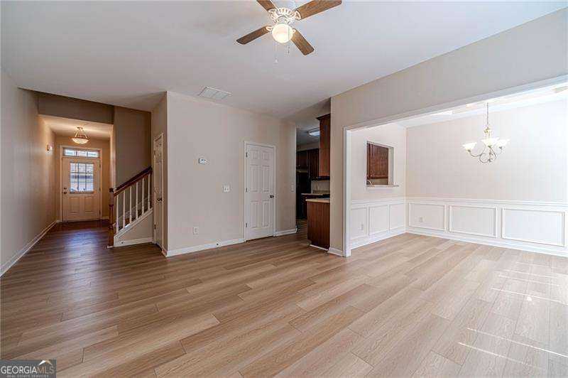 1212 Mistyhaynes Way photo 3