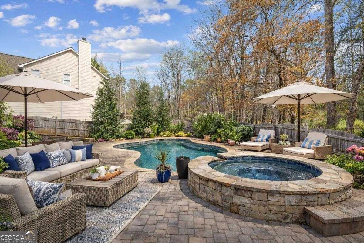 1041 Bonaventure Way photo 2