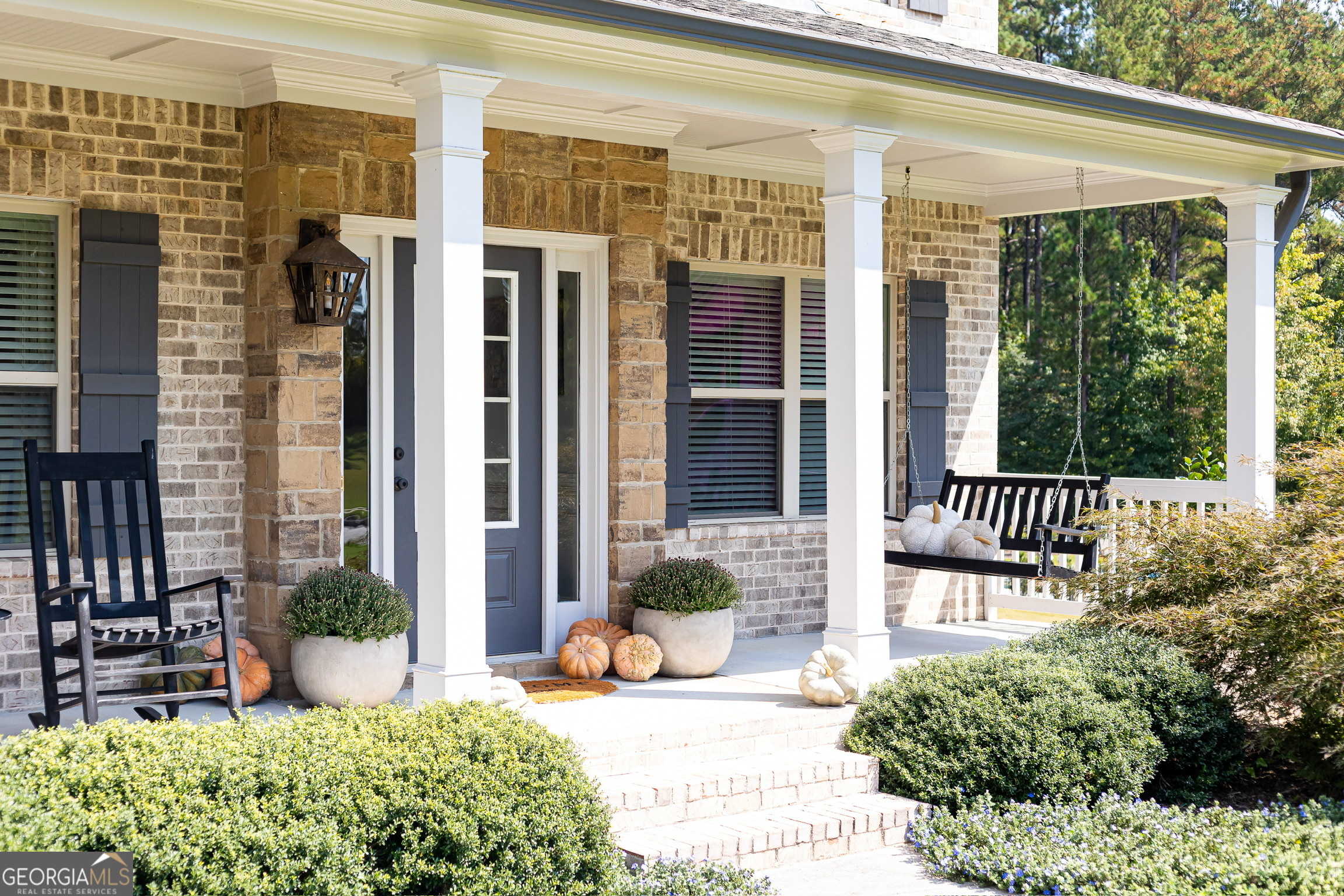 620 Creekside Trace photo 3